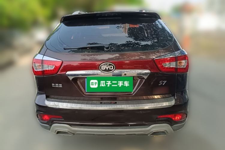 Used BYD S7 2016 2.0T Automatic Prestige Edition Rear