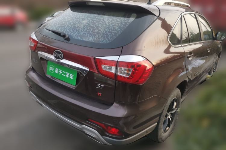 Used BYD S7 2016 1.5T Manual Luxury Edition Rear Right 45 Deg