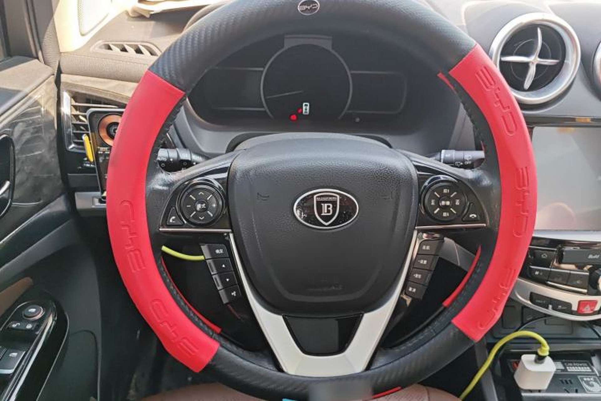 Used BYD S7 2016 2.0T Automatic Prestige Plus Steering Wheel