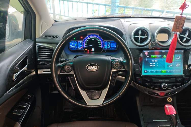 Used BYD S7 2016 2.0T Automatic Prestige Plus Steering Wheel