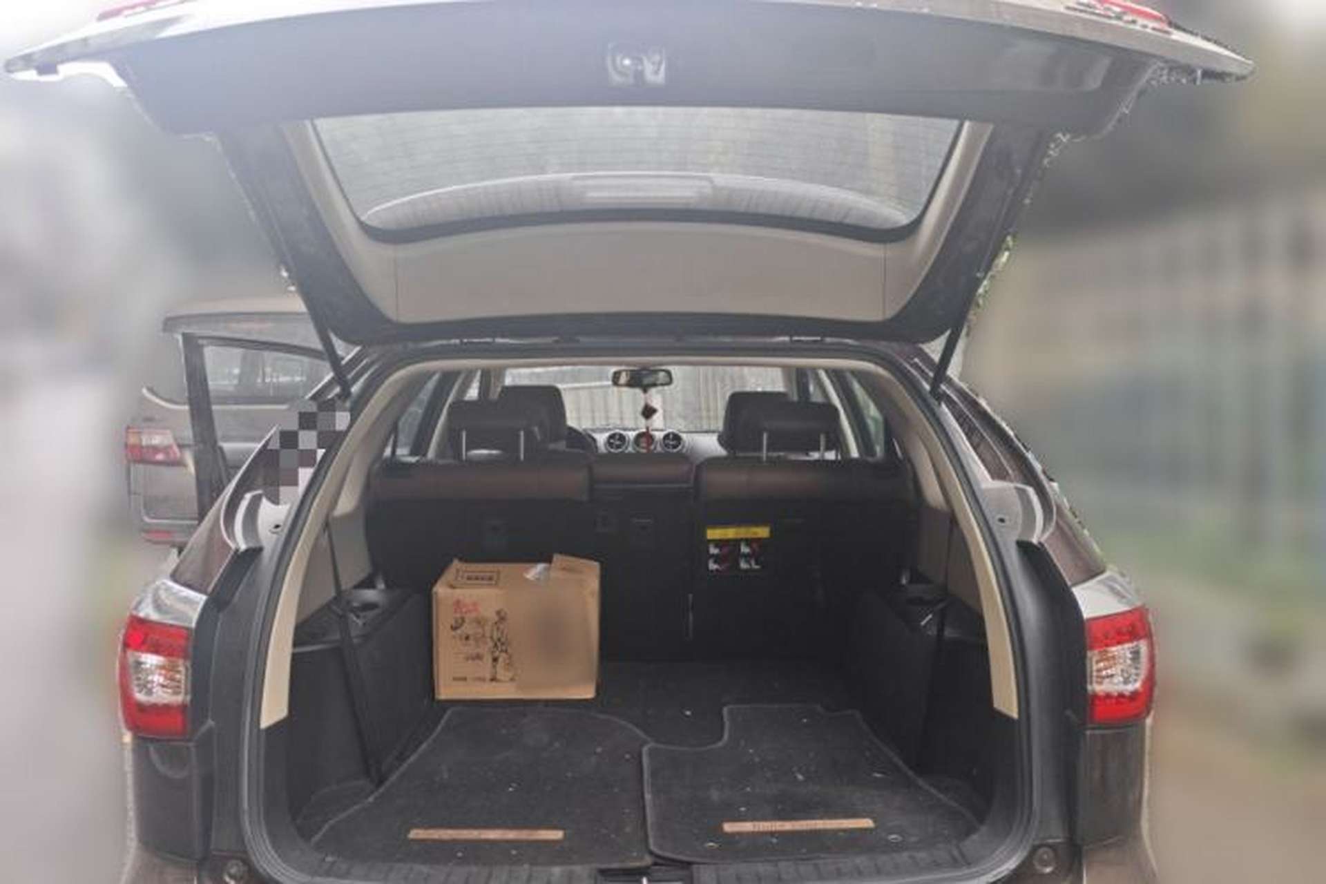 Used BYD S7 2016 2.0T Automatic Prestige Edition Trunk