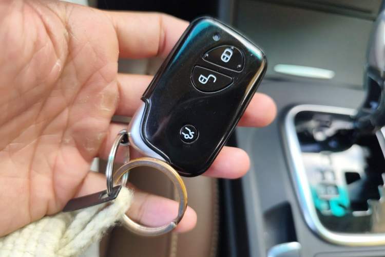 Used BYD S7 2016 2.0T Automatic Prestige Plus Vehicle Key