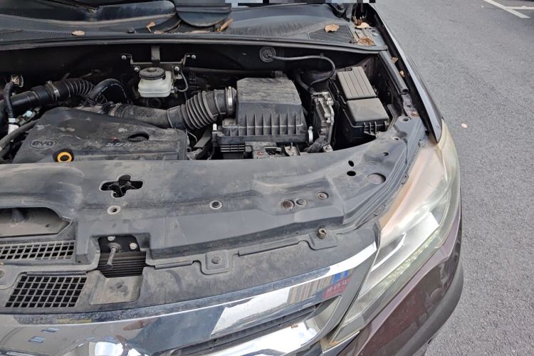 Used BYD S7 2016 2.0T Automatic Prestige Plus Engine Bay Left