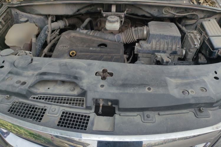 Used BYD S7 2016 2.0T Automatic Prestige Plus Engine Bay