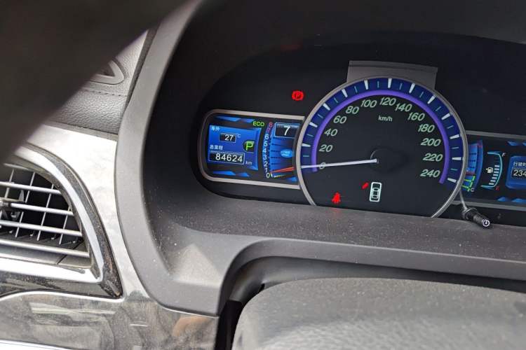 Used BYD S7 2016 2.0T Automatic Prestige Plus Odometer Close Up
