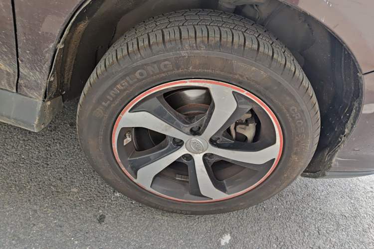 Used BYD S7 2016 2.0T Automatic Prestige Plus Right Front Wheel Hub