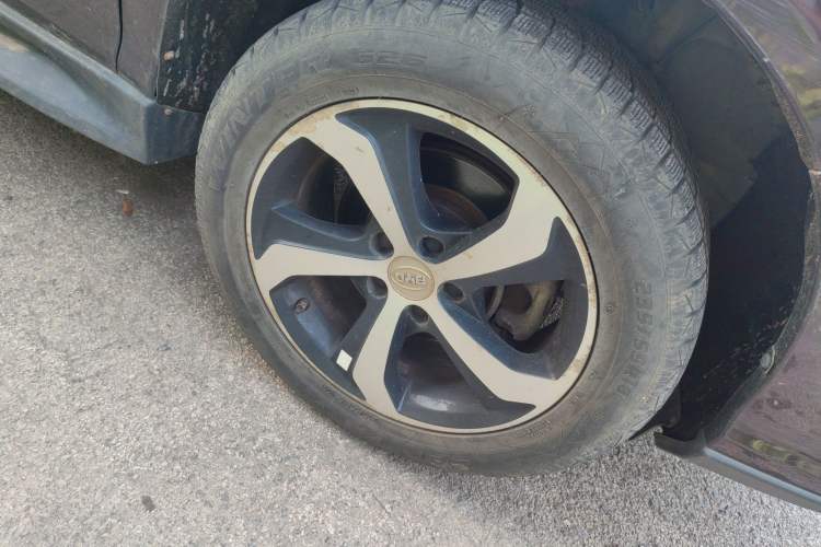 Used BYD S7 2016 2.0T Automatic Prestige Plus Right Front Wheel Hub