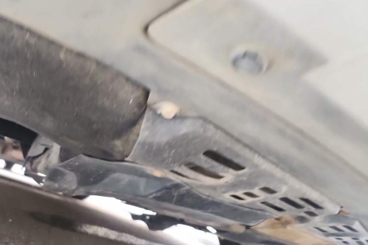Used BYD S7 2016 2.0T Automatic Prestige Plus Chassis Front Right