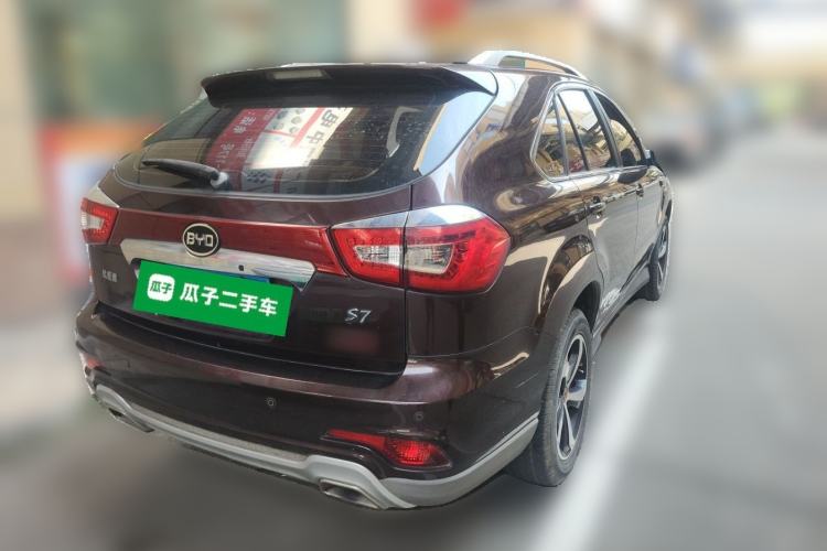 Used BYD S7 2016 2.0T Automatic Prestige Plus Exterior 5