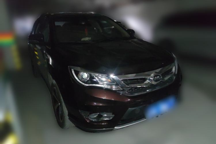 Used BYD S7 2016 2.0T Automatic Prestige Plus Front Right 45 Deg