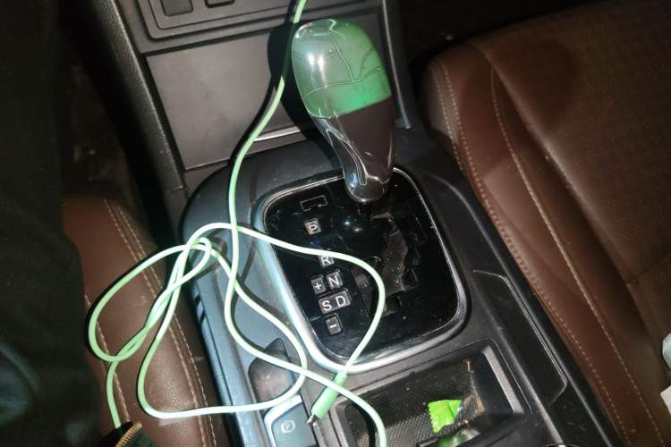 Used BYD S7 2016 2.0T Automatic Prestige Plus Gear Lever