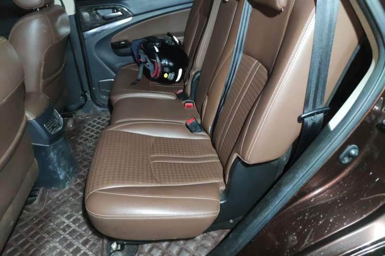 Used BYD S7 2016 2.0T Automatic Prestige Plus Left Rear Seat