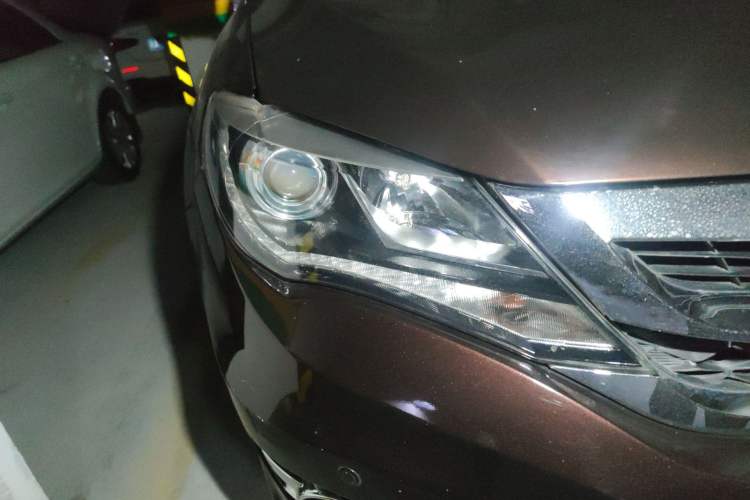 Used BYD S7 2016 2.0T Automatic Prestige Plus Right Front Headlight