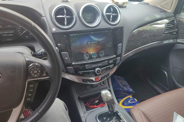 Used BYD S7 2016 2.0T Automatic Flagship Plus Audio And AC Panel