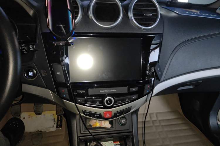 Used BYD S7 2016 1.5T Manual Luxury Edition Audio And AC Panel