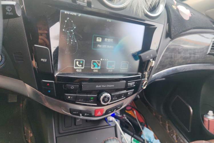 Used BYD S7 2016 2.0T Automatic Flagship Plus Audio And AC Panel