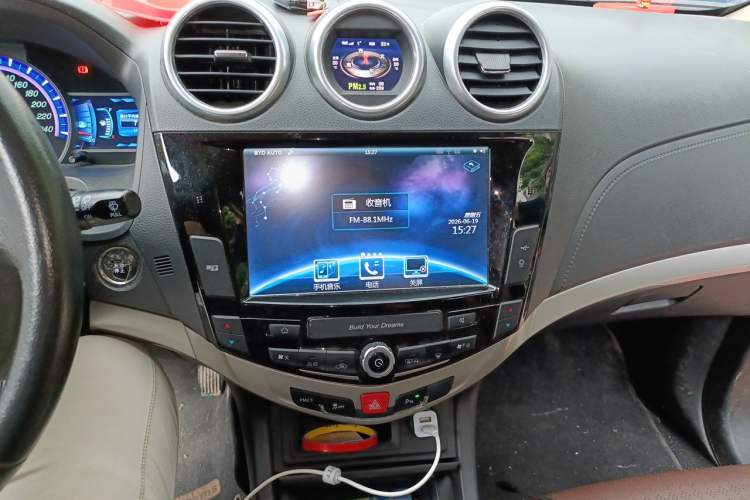 Used BYD S7 2016 1.5T Manual Luxury Edition Audio And AC Panel