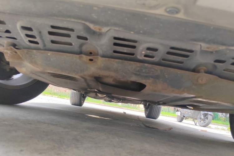 Used BYD S7 2016 2.0T Automatic Flagship Version Chassis Front