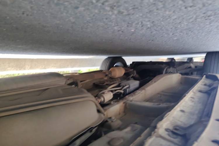 Used BYD S7 2016 2.0T Automatic Prestige Plus Chassis Rear Left