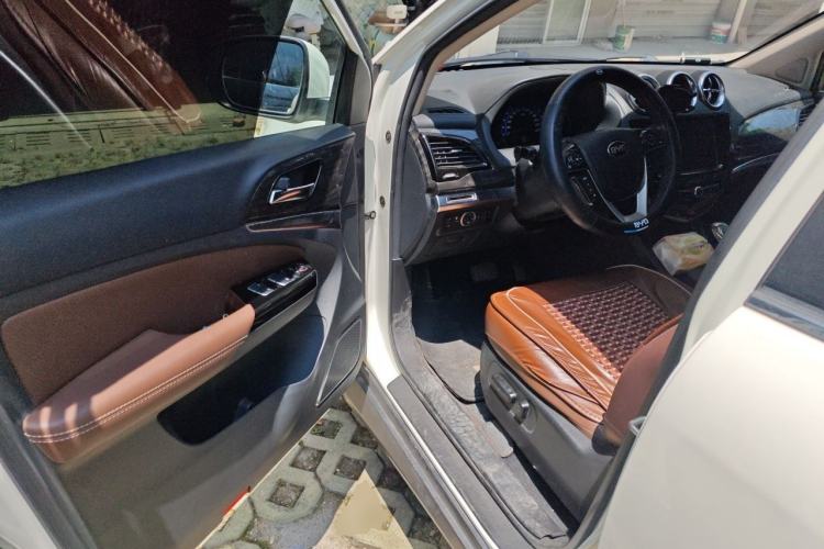 Used BYD S7 2016 2.0T Automatic Prestige Plus Driver Seat