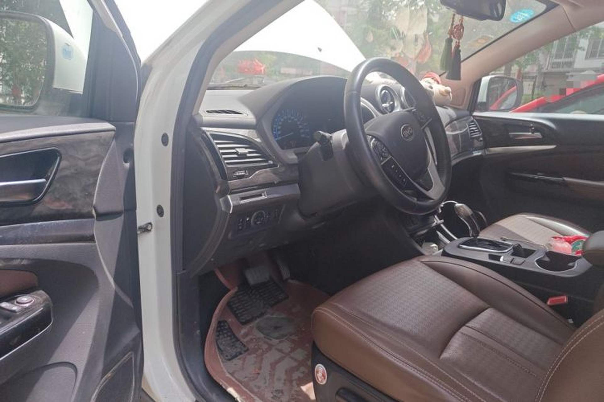 Used BYD S7 2016 2.0T Automatic Prestige Plus Driver Seat