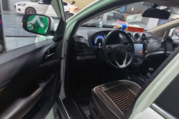 Used BYD S7 2016 1.5T Manual Luxury Edition Driver Seat