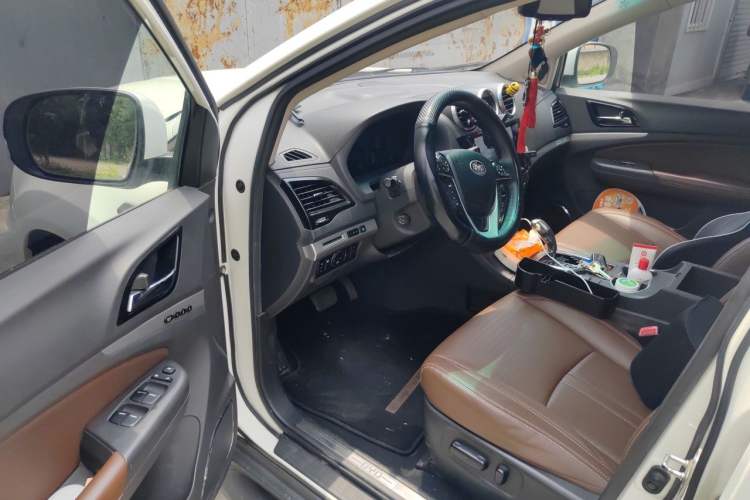 Used BYD S7 2016 2.0T Automatic Flagship Version Driver Seat