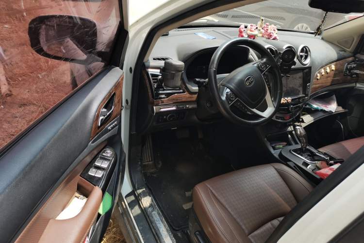 Used BYD S7 2016 2.0T Automatic Flagship Plus Driver Seat