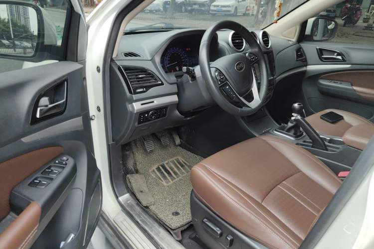 Used BYD S7 2016 1.5T Manual Luxury Edition Driver Seat