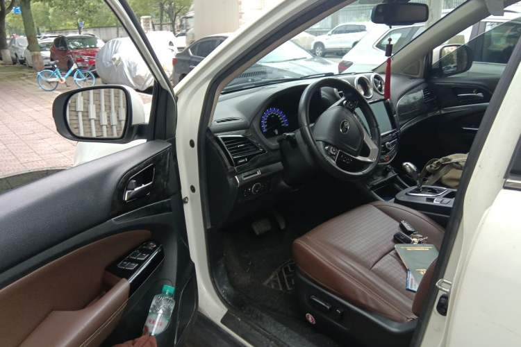 Used BYD S7 2016 2.0T Automatic Prestige Plus Driver Seat