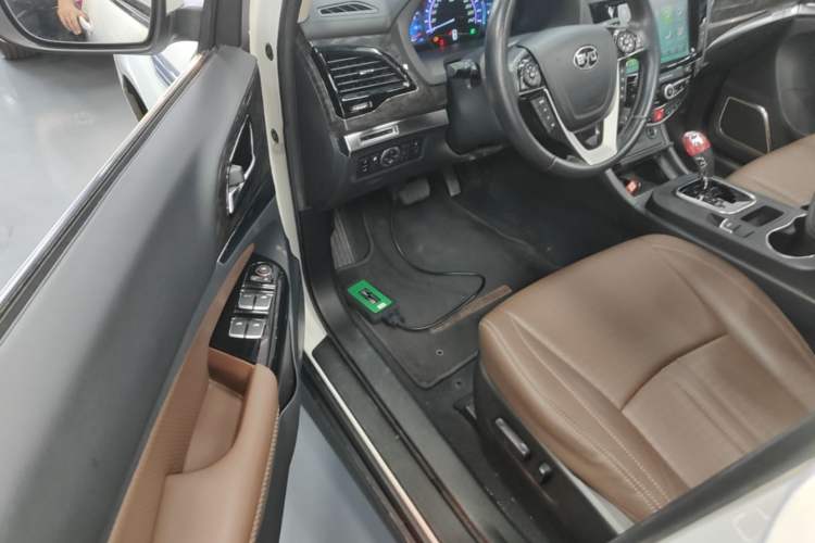Used BYD S7 2016 2.0T Automatic Prestige Plus Driver Seat