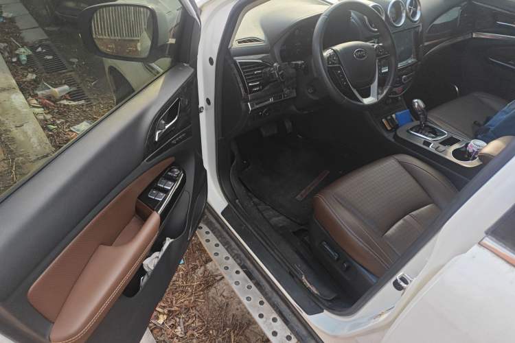 Used BYD S7 2016 2.0T Automatic Flagship Plus Driver Seat