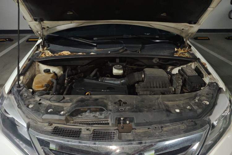 Used BYD S7 2016 2.0T Automatic Prestige Edition Engine Bay