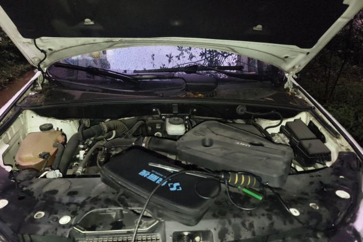 Used BYD S7 2016 2.0T Automatic Prestige Plus Engine Bay