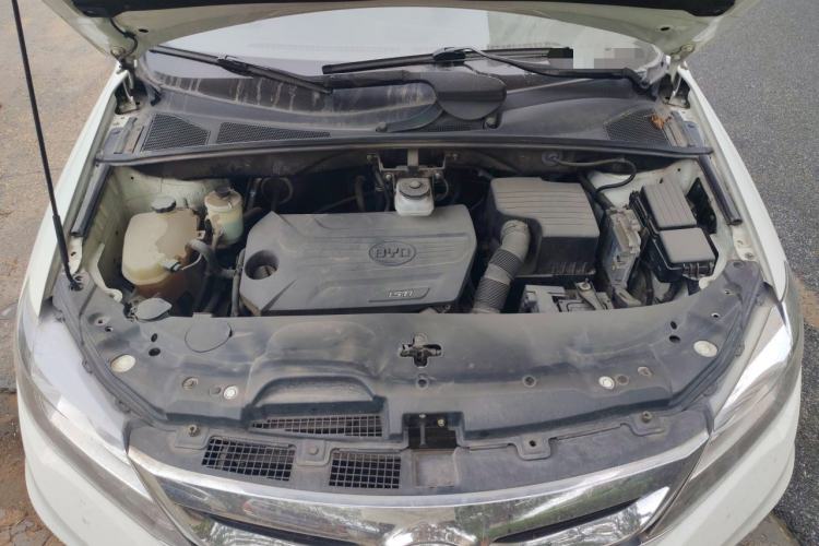 Used BYD S7 2016 1.5T Manual Luxury Edition Engine Bay