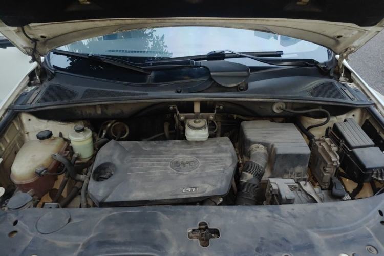 Used BYD S7 2016 1.5T Manual Luxury Edition Engine Bay