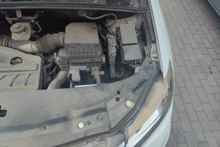 Used BYD S7 2016 2.0T Automatic Flagship Plus Engine Bay Left