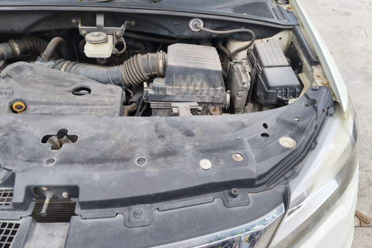 Used BYD S7 2016 2.0T Automatic Flagship Plus Engine Bay Left