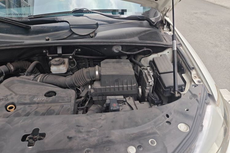 Used BYD S7 2016 2.0T Automatic Flagship Plus Engine Bay Left