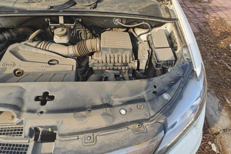 Used BYD S7 2016 2.0T Automatic Flagship Plus Engine Bay Left