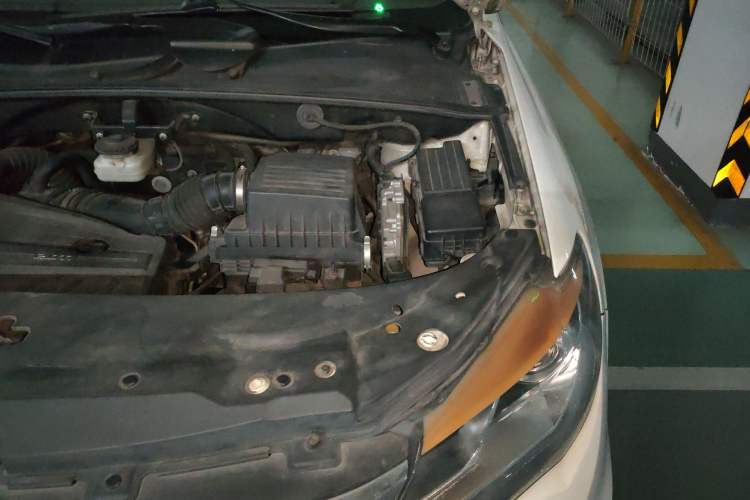 Used BYD S7 2016 2.0T Automatic Prestige Plus Engine Bay Left