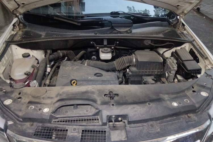 Used BYD S7 2016 2.0T Automatic Flagship Plus Engine Bay