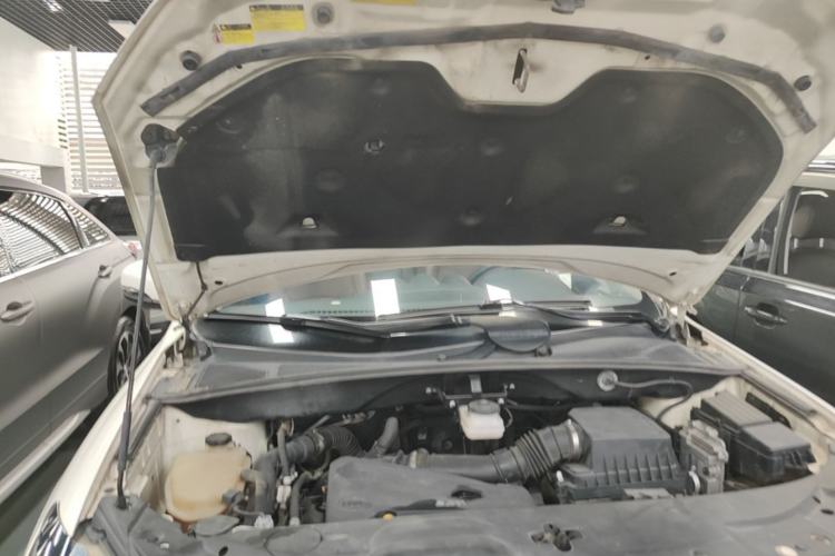 Used BYD S7 2016 2.0T Automatic Prestige Plus Engine Bay