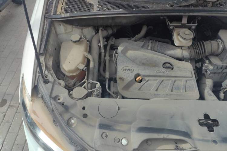 Used BYD S7 2016 2.0T Automatic Flagship Plus Engine Bay Right