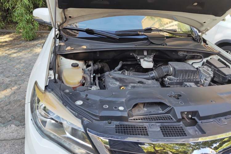 Used BYD S7 2016 2.0T Automatic Flagship Plus Engine Bay Right