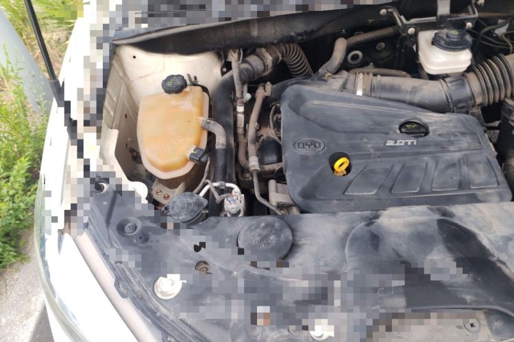 Used BYD S7 2016 2.0T Automatic Flagship Plus Engine Bay Right