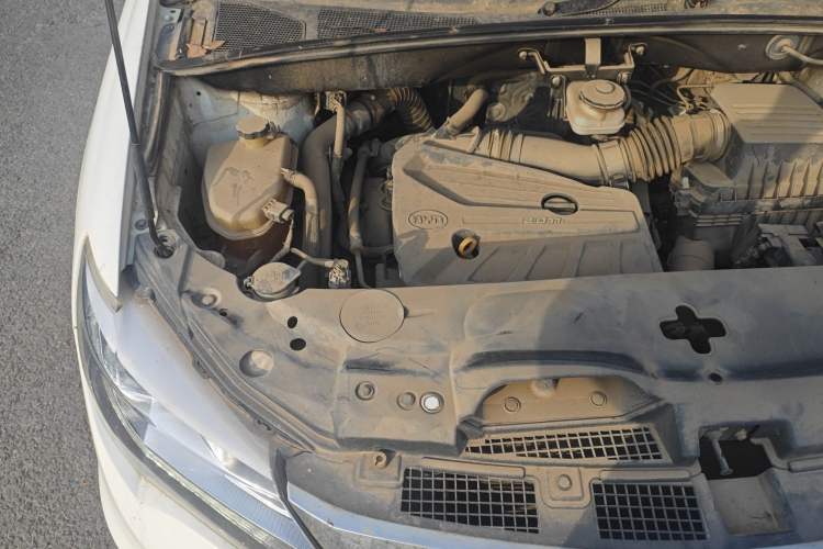 Used BYD S7 2016 2.0T Automatic Flagship Plus Engine Bay Right