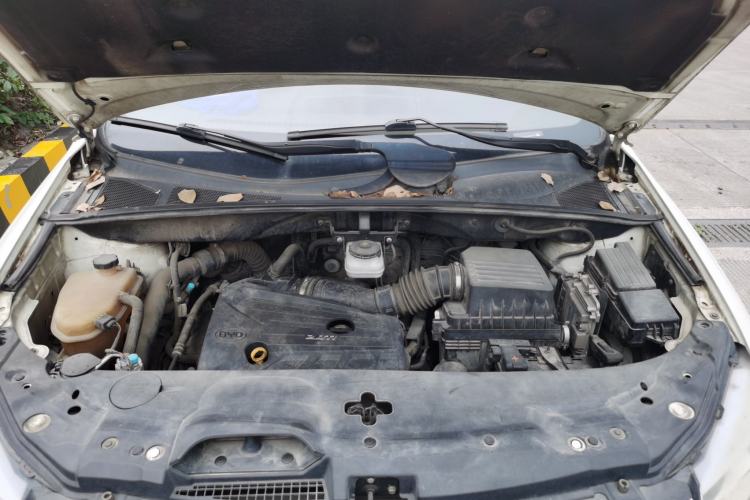 Used BYD S7 2016 2.0T Automatic Prestige Plus Engine Bay