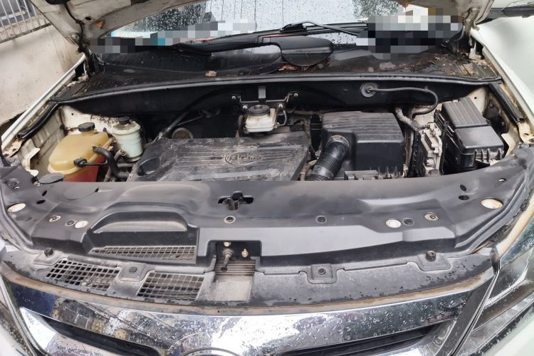 Used BYD S7 2016 1.5T Manual Luxury Edition Engine Bay