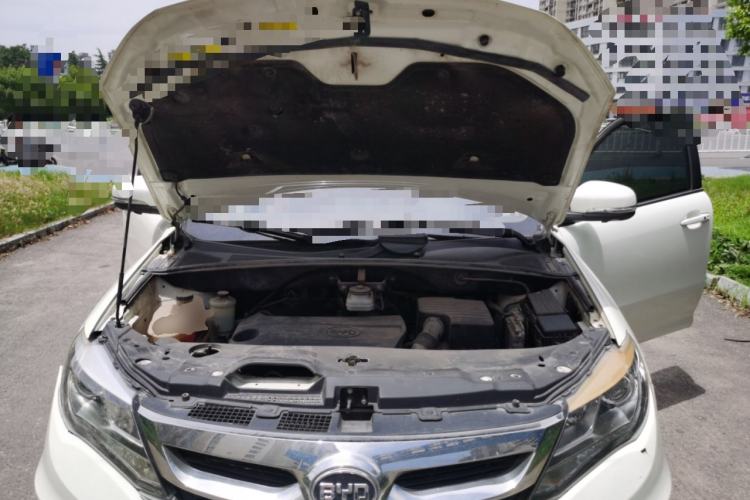 Used BYD S7 2016 1.5T Manual Luxury Edition Engine Bay